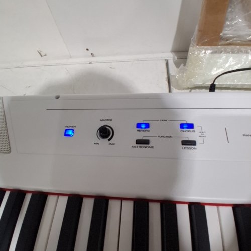 ALESIS RECITAL - 88-KEY BEGINNER DIGITAL PIANO / KEYBOARD WITH FULL-SIZE SEMI-WEIGHTED KEYS, POWER SUPPLY, AND BUILT-IN SPEAKERS, WHITE image 2