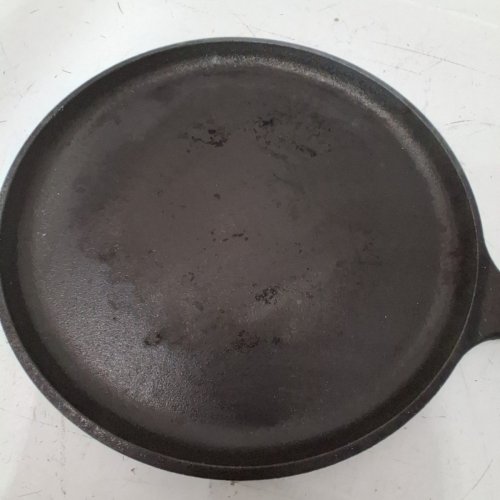 LODGE ROUNDCAST IRON GRIDDLE - 10.5" - BLACK (MODEL:L9OG3) image 3