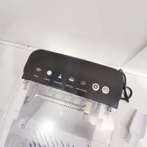 EUHOMY SELF-CLEANING BULLET COUNTERTOP PORTABLE ICE MAKER WITH ICE SCOOP - MAKES 27LB PER DAY - BLACK (MODEL: IM021-BBL-CAEH) image 2