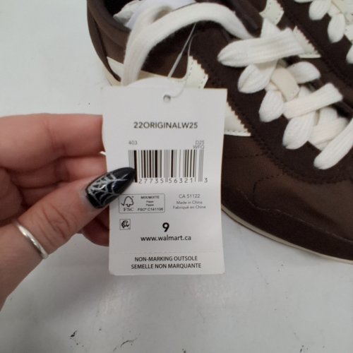 WOMENS NO BOUNDARIES SHOES SNEAKERS - 9 - BROWN AND WHITE (STYLE: 22ORIGINALW25) image 2
