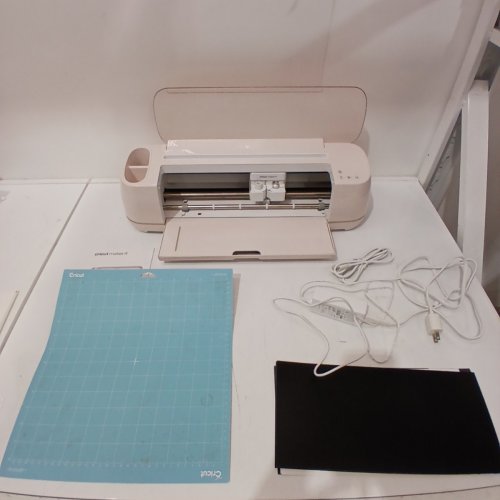 CRICUT MAKER 4 SMART CUTTING MACHINE WITH ACCESSORIES - LIGHT PINK (CXPL303) image 5