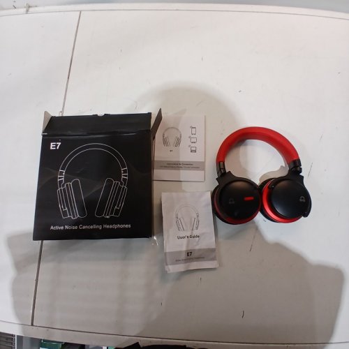 MOVSSOU WIRELESS ACTIVE NOISE CANCELLING HEADPHONES WITH UPGRADED HD SOUND - RED/BLACK (MODEL: E7) image 3