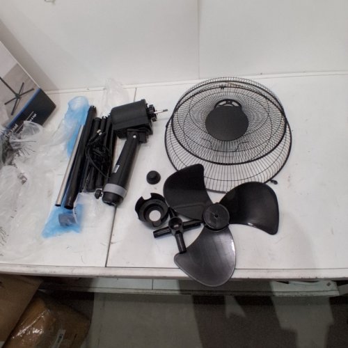MAINSTAYS 3-SPEED OSCILLATING STANDING FAN - 25.6" X 47.2" - BLACK (MODEL: SF3-40E) image 3