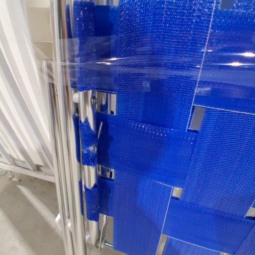 FOLDING LAWN CHAIR - BLUE image 4