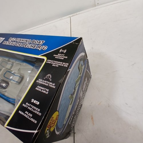 BASS PRO SHOPS NITRO Z21 RC FISHING BOAT TOY - BLUE (MODEL: B1390) image 3