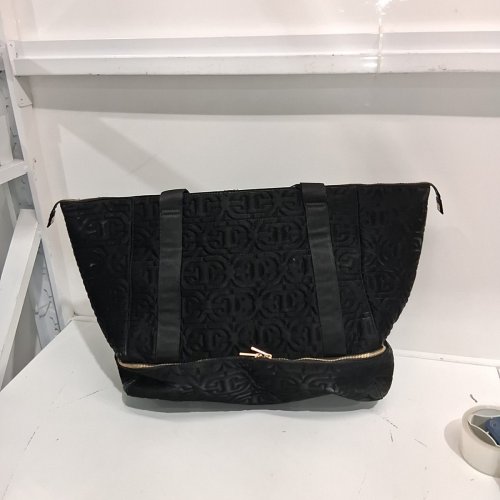 SAM EDELMAN WEEKENDER DUFFEL BAG - 18" X 13.5" X 9" - BLACK/GOLD (MODEL: 1984946) image 2