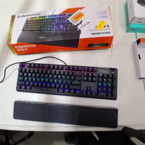 STEELSERIES APEX 5 MECHANICAL GAMING KEYBOARD – OLED SMART DISPLAY – USB PASSTHROUGH AND MEDIA CONTROLS – HYBRID GAMING SWITCHES BLUE – RGB BACKLIT (MODEL : APEX5) image 3