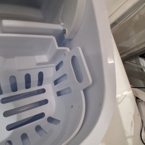 EUHOMY COUNTERTOP ICE MAKER MACHINE WITH HANDLE, BASKET AND SCOOP - MAKES 26LB/DAY - BLACK (MODEL: IM001-BBL-CAEH) image 5