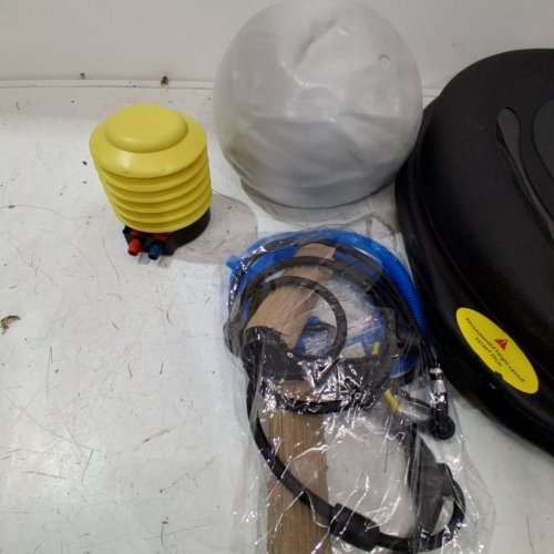 VEVOR HALF EXERCISE BALL TRAINER WITH FITNESS BALL AND FOOT PUMP - 600LBS MAX - BLACK image 3