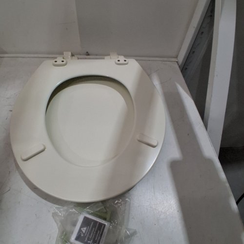 BEMIS ROUND ENAMELED WOOD SLOW CLOSE TOILET SEAT - 17.3" X 14.4" - BISCUIT (MODEL: 1847SLOW 346) image 4