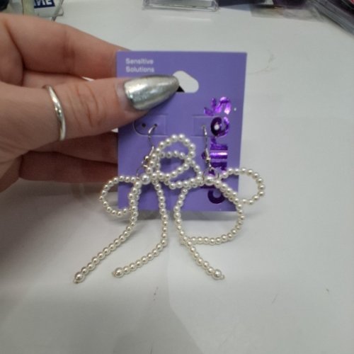 1PR GIRLS CLAIRE'S BEADED BOW DROP EARRINGS - SILVER-TONE/WHITE BEAD image 4