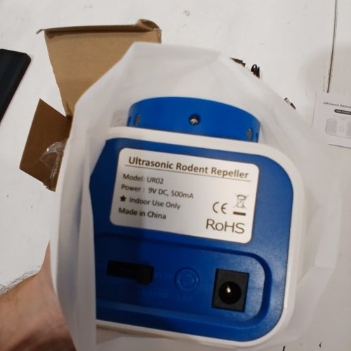 ULTRASONIC PLUG-IN MOUSE & INSECT REPELLANT / DETERRENT MACHINE FOR GARAGE & ATTIC - WHITE, BLUE image 3