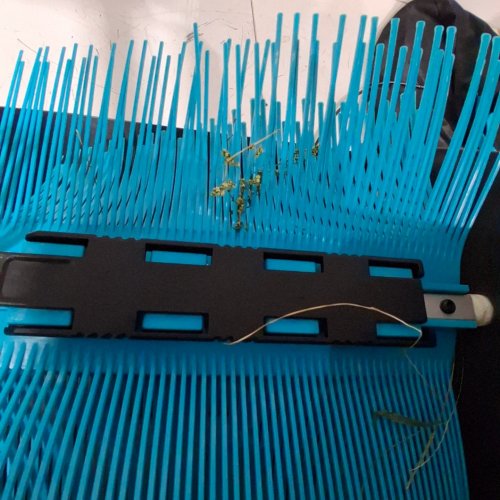 GARDENA LEAF AND LAWN GRASS COLLECTOR - BLACK/BLUE (MODEL: 3565-20) image 2