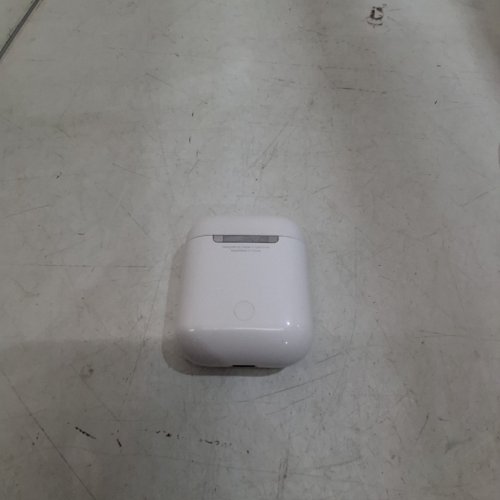 APPLE AIRPODS 1ST GEN WIRELESS BLUETOOTH HEADSET WITH CHARGING CASE - WHITE (MODEL: MMEF2C/A, A1523, A1722, A1602) image 6