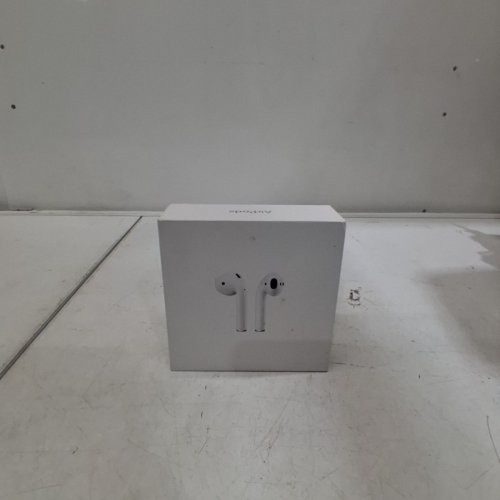 APPLE AIRPODS 1ST GEN WIRELESS BLUETOOTH HEADSET WITH CHARGING CASE - WHITE (MODEL: MMEF2C/A, A1523, A1722, A1602) image 9