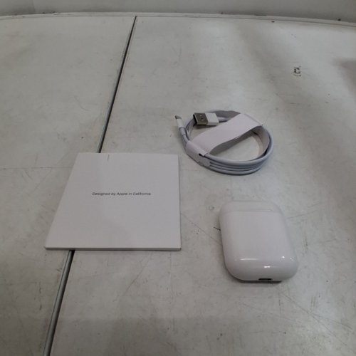 APPLE AIRPODS 1ST GEN WIRELESS BLUETOOTH HEADSET WITH CHARGING CASE - WHITE (MODEL: MMEF2C/A, A1523, A1722, A1602) image 10