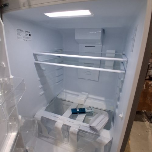 ELEMENT STAINLESS STEEL TOP MOUNT REFRIGERATOR WITH REVERSIBLE DOOR - 30" - 20.5 CU FT. - SILVER (MODEL ERT21CSCS-CA) image 2