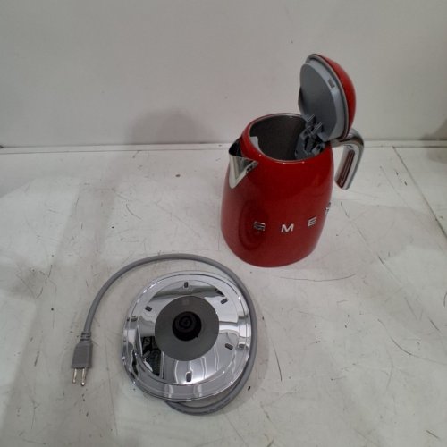 SMEG 50'S RETRO STYLE KETTLE WITH 360° SWIVEL BASE - 1.7L - RED (MODEL: KLF03RDUS) image 3