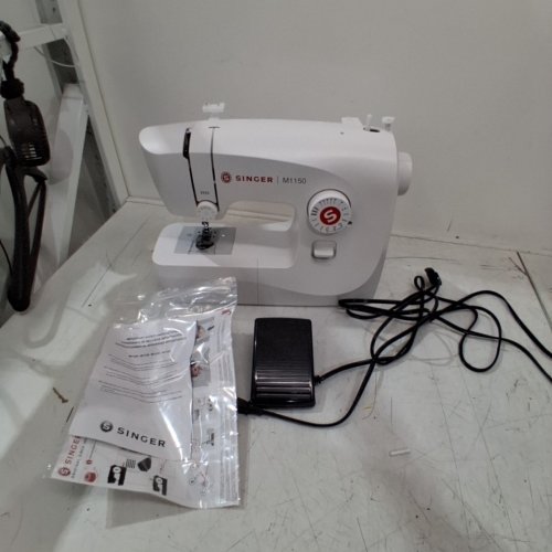 SINGER LIGHTWEIGHT & PORTABLE SEWING MACHINE WITH 45 STITCH APPLICATIONS - WHITE - (MODEL: M1150) image 4