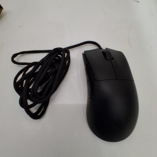 RAZER DEATHADDER V3 WIRED GAMING MOUSE PRO 30K OPTICAL SENSOR, ULTRA LIGHTWEIGHT 59G, FAST OPTICAL SWITCHES, 6 PROGRAMMABLE BUTTONS, ERGONOMIC, SPEEDFLEX CABLE - BLACK (MODEL: RZ01-0464) image 3