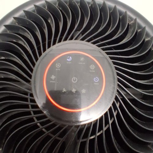 LEVOIT TRUE TOWER HEPA AIR PURIFIER WITH LED TOUCHSCREEN CONTROLS - 2152SQ.FT/HR COVERAGE - WHITE (MODEL: LV-H133) image 3