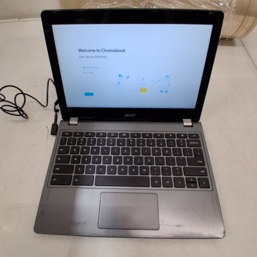ACER CHROMEBOOK OS - 11.6" SCREEN - 4G RAM / 16G SSD - BLACK - (MODEL: C740-C5U9) image 2