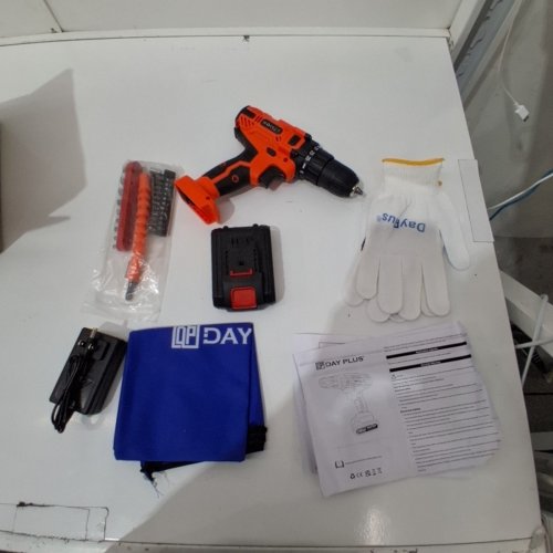 DAY PLUS 21 V CORDLESS POWER DRILL KIT WITH 2 SPEEDS, 25+1 TORQUE SETTINGS, AND 29PCS DRILL/DRIVER BITS - ORANGE / BLACK image 3