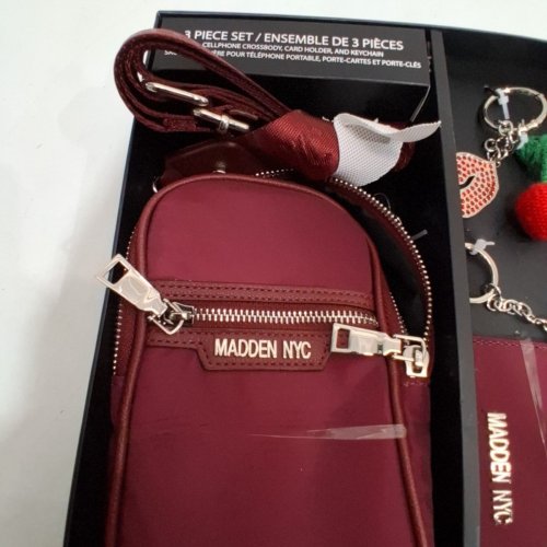 3PC MADDEN NYC CELLPHONE CROSSBODY, CARD HOLDER, AND KEYCHAIN SET - BURGUNDY image 6