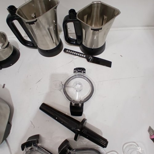HAMILTON BEACH MULTI-FUNCTION PROFESSIONAL JUICER, MIXER & GRINDER - 2.2HP MOTOR/120V - STAINLESS STEEL/BLACK (MODEL: 58770) image 6