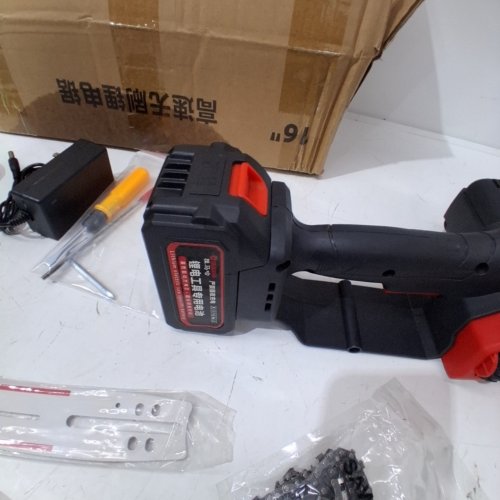 SUSUZI CORDLESS ELECTRIC CHAINSAW WITH BRUSHLESS MOTOR - 16"/28,500 RPM - RED/BLACK image 2