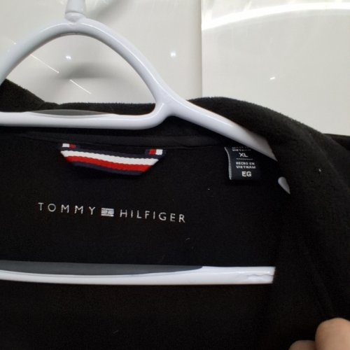 MEN'S TOMMY HILFIGER SOFT SHELL WATER RESISTANT HOODED JACKET - EXTRA LARGE - BLACK image 3
