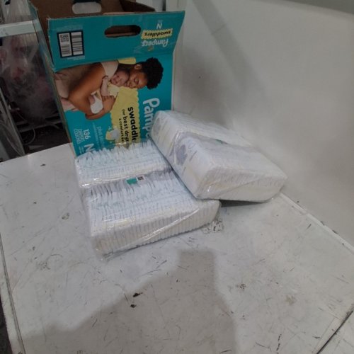 136PK PAMPERS SWADDLERS DIAPERS - NEWBORN SIZE image 3