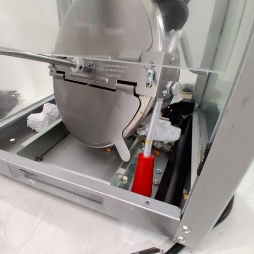 MOVIE THEATER STYLE POPCORN MAKER WITH CART EQUIPPED WITH TEMPERED GLASS INCLUDES 4 SCOOPS - 850W - 8 OZ KETTLE MAKES 48 CUPS PER BATCH - BLACK (MODEL: NP08001SEC) image 4