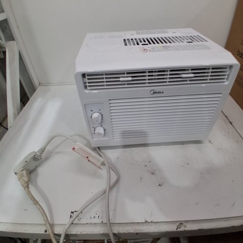 MIDEA MECHANICAL MOUNTABLE WINDOW AIR CONDITIONER - 5000BTU - UP TO 150SQ.FT. - WHITE (MODEL: MWMW050CM1A) image 2