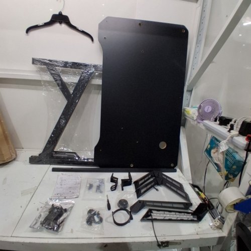 INNOVATION WORLD FULL SIZE GAMING DESK WITH LED LIGHTS - 39" - BLACK/CARBON image 3