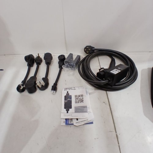 GRIZZL-E MINI CONNECT 1-2 PORTABLE INDOOR/OUTDOOR NEMA 14-50 PLUG UNIVERSAL ELECTRIC VEHICLE EV CHARGER - 40A MAX - 25FT - BLACK (MODEL: GRM-070-W-14-25DJ40-A-GB) image 6