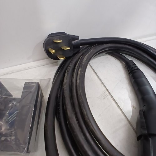 GRIZZL-E MINI CONNECT 1-2 PORTABLE INDOOR/OUTDOOR NEMA 14-50 PLUG UNIVERSAL ELECTRIC VEHICLE EV CHARGER - 40A MAX - 25FT - BLACK (MODEL: GRM-070-W-14-25DJ40-A-GB) image 7