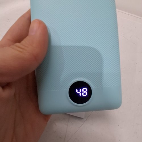 VRURC PORTABLE CHARGER WITH BUILT-IN CABLES AND AC WALL PLUG - 10000MAH POWER BANK - BLUE (MODEL: T01) image 2