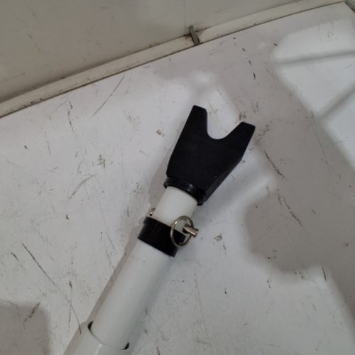 PRODUCT TREND DOOR MOUNT ADJUSTABLE-LENGTH DUAL SECURITY BAR - 28" - 45" - 350LB OF FORCE - WHITE (MODEL: 80231) image 3