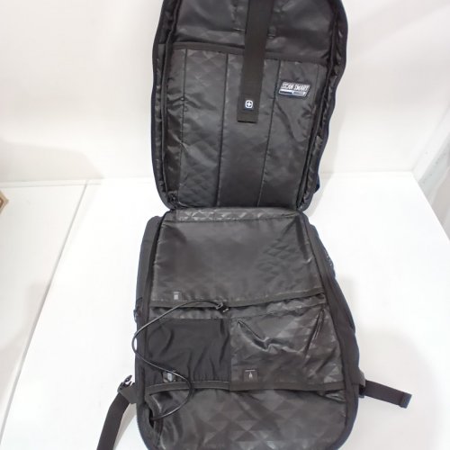 SWISS GEAR TRAVEL TECH ELITE LAPTOP BACKPACK WITH USB PORT - 32LBS CAP - BLACK image 4