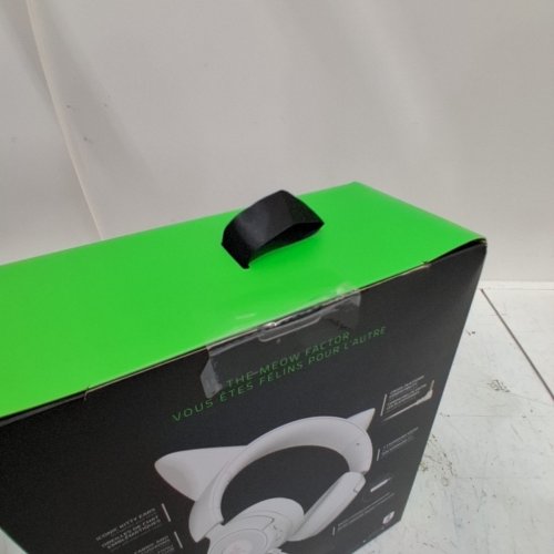 RAZER V3 KRAKEN KITTY WIRED HEADSET - WHITE/PINK (MODEL : RZ04-05350300-R3U1) image 3
