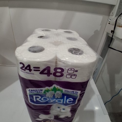 24PK ROYALE VELOUR 2PLY SOFT & STRONG TOILET PAPER image 3