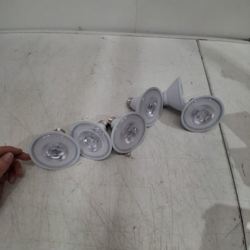 6PK SYLVANIA RENAISSANCE PAR30 LED BULBS - 12W - 3000K - 1050LM -WHITE (MODEL: LED12PAR30HDDIM930G2NFL25ZH) image 3