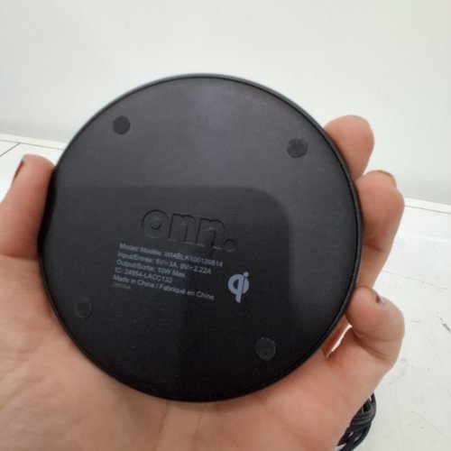 ONN WIRELESS CHARGING PAD CASE FRIENDLY - 10W - 5FT - BLACK (MODEL: WIABLK100139814) image 4
