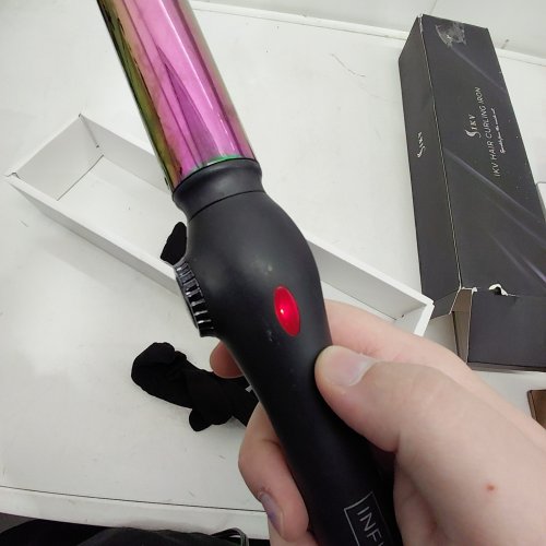 INFINITI PRO BY CONAIR RAINBOW TITANIUM CURLING WAND FOR VOLUMINOUS WAVES - 1 1/4" - BLACK/RAINBOW TONE (MODEL: CD355N) image 2