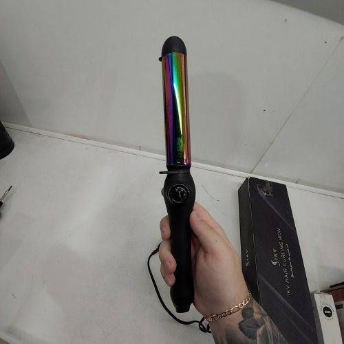 INFINITI PRO BY CONAIR RAINBOW TITANIUM CURLING WAND FOR VOLUMINOUS WAVES - 1 1/4" - BLACK/RAINBOW TONE (MODEL: CD355N) image 3