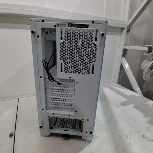 CORSAIR 3000D AIRFLOW TEMPERED GLASS MID-TOWER PC CASE - WHITE (MODEL: CC-9011252-WW) image 3