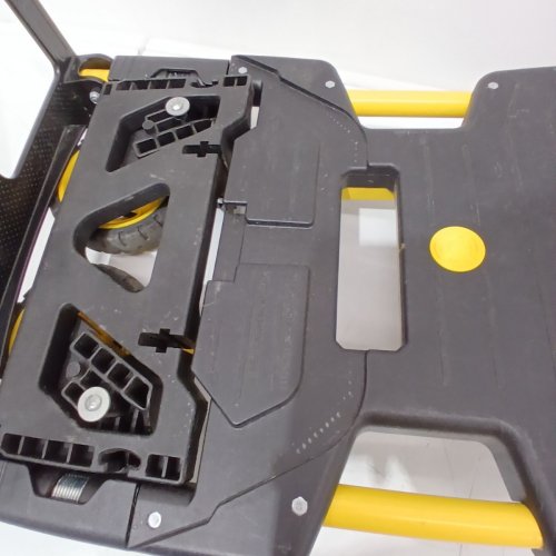 STANLEY 2-IN-1 FOLDING TRUCK - BLACK / YELLOW (MODEL: 1534984 / SXWTD-FT585) image 3