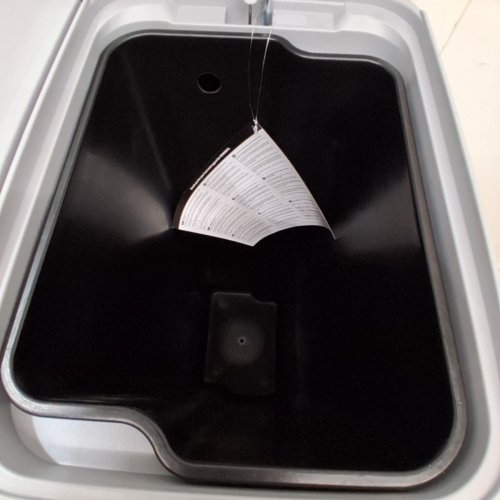 SONGMICS COMPARTMENT PEDAL GARBAGE CAN WITH SOFT-CLOSE LID-X2 -30 L CANS- MATTE WHITE -(MODEL: LTB741W01) image 6