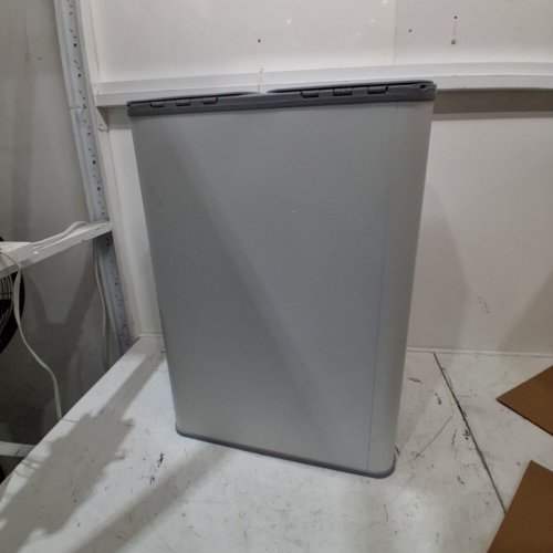 SONGMICS COMPARTMENT PEDAL GARBAGE CAN WITH SOFT-CLOSE LID-X2 -30 L CANS- MATTE WHITE -(MODEL: LTB741W01) image 7